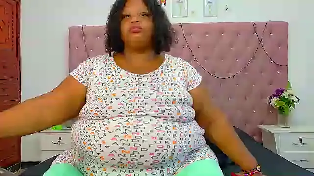 Exoticbigmandy online show from October 4, 11:42 pm