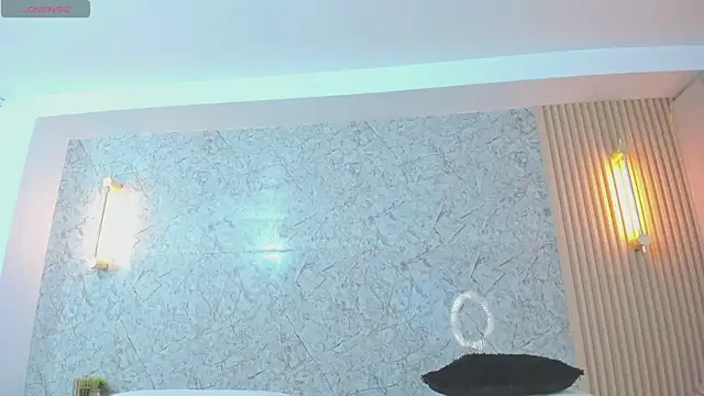 Snapshot of Antonella_west chatting on October 10, 9:52 pm Antonella west online show from October 10, 9:52 pm