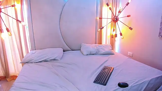 Anittatoro  online show from September 22, 7:12 pm