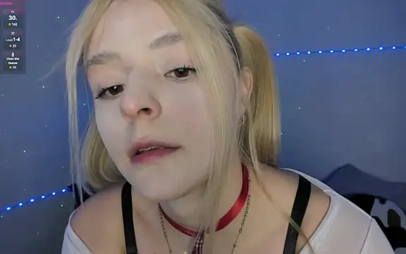 Amandacooper2 online show from September 26, 2:53 am