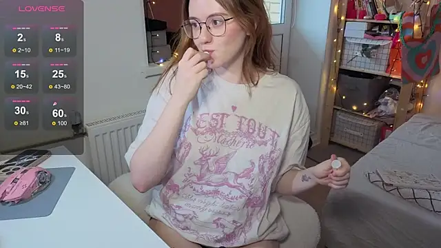 urstripchatgf online show from November 10, 10:32 am