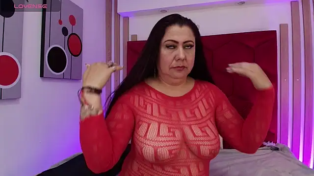 EmmaJhomson online show from April 8, 12:51 pm