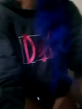 Snapshot of famousfox-69 chatting on September 9, 9:03 pm famousfox-69 online show from September 9, 9:03 pm