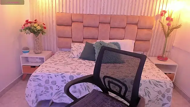 Gina25 online show from September 15, 1:52 pm