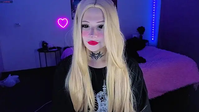 your little eva online show from October 2, 7:08 pm