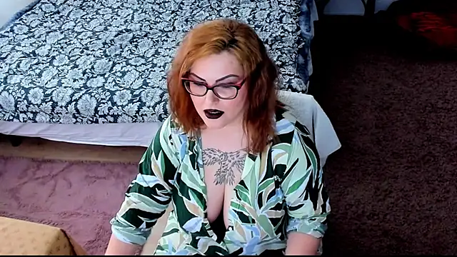 Squirt Kimm online show from February 2, 2:27 pm