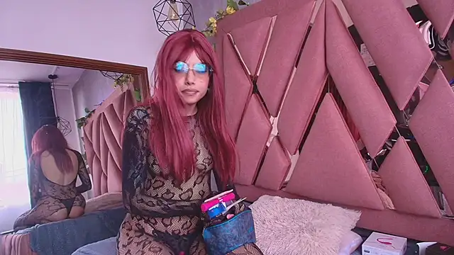 Snapshot of viollettaa_ chatting on September 29, 8:03 pm viollettaa  online show from September 29, 8:03 pm