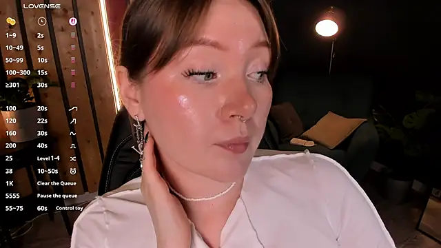 Snapshot of Ash_Hasmy chatting on October 1, 12:32 pm Ash Hasmy online show from October 1, 12:32 pm