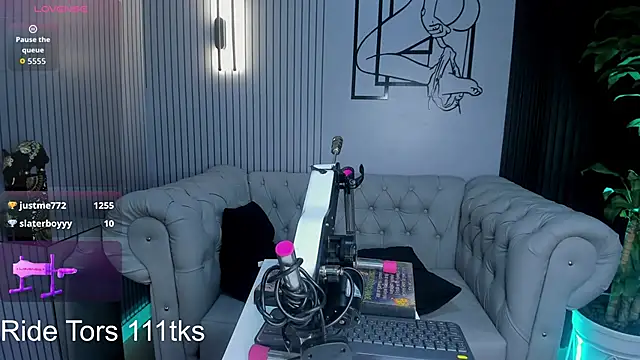 Im perla  online show from October 5, 3:22 am