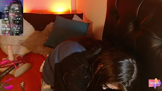 Snapshot of KrystalAdams chatting on September 19, 3:22 pm KrystalAdams online show from September 19, 3:22 pm