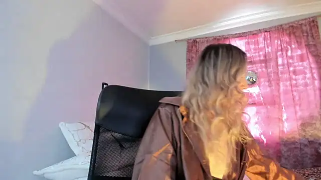 Pamela Squirtt online show from December 18, 2:33 pm