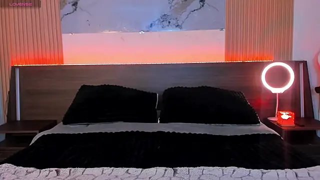 samanthaa moon online show from March 15, 10:56 pm