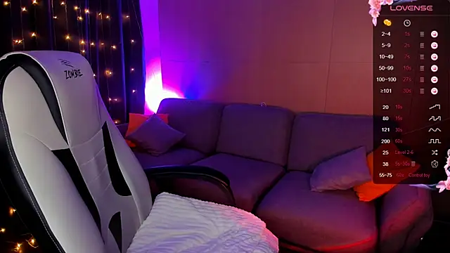 deboramoore online show from October 14, 2:25 am