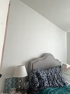 honeycombhalo online show from April 17, 8:55 pm