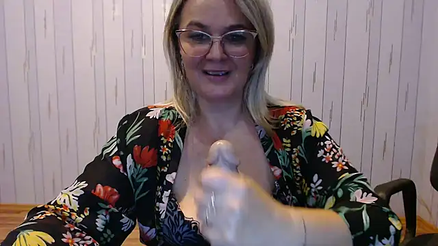 EleanoraDream online show from October 12, 5:37 pm