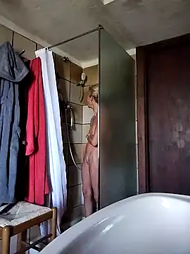 clarabell4 online show from November 4, 8:19 am