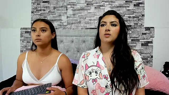 nicolexxaleja online show from December 4, 9:15 pm