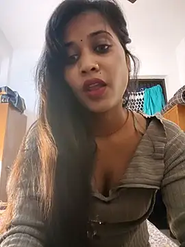 Snapshot of cute_radhikaa chatting on October 23, 6:03 pm cute radhikaa online show from October 23, 6:03 pm