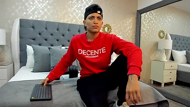 Snapshot of ZoeKrug chatting on September 18, 12:37 pm ZoeKrug online show from September 18, 12:37 pm