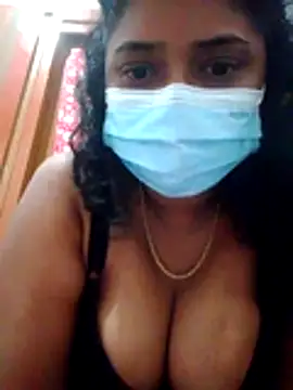 boosypussy online show from April 4, 9:35 pm