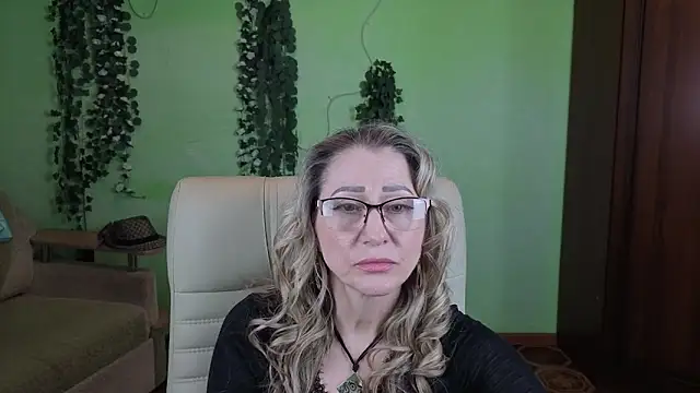 Habibi Honeyy online show from December 18, 11:15 am