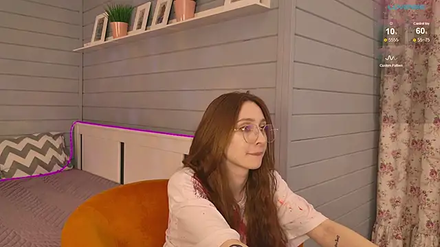 Vikki wyye online show from September 22, 2:43 am