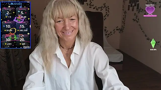 Snapshot of Laura_Gol chatting on October 19, 9:06 pm Laura Gol online show from October 19, 9:06 pm