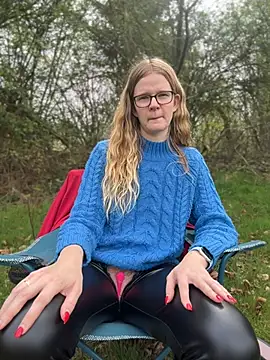 Bikergirl 97 online show from April 16, 11:21 am