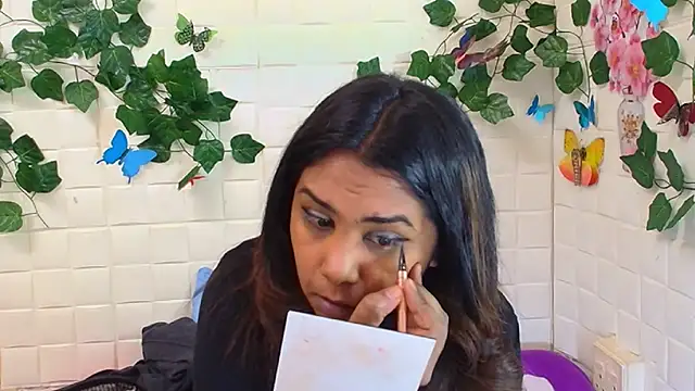 Snapshot of IndiaSexyStripper4u chatting on September 24, 5:34 pm IndiaSexyStripper4u online show from September 24, 5:34 pm