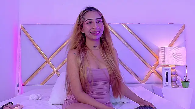 Snapshot of laila_stilwiills chatting on October 7, 4:55 pm laila stilwiills online show from October 7, 4:55 pm