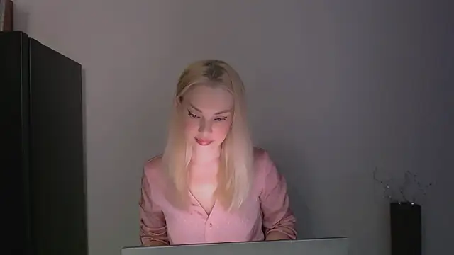 Lia noo regrets online show from May 1, 4:43 pm