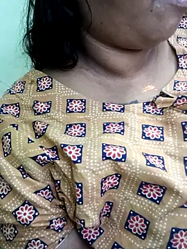 zara-mallus online show from October 8, 8:13 pm