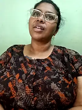 zara-mallus online show from October 1, 9:31 pm