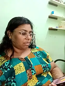 zara-mallus online show from October 7, 8:02 pm