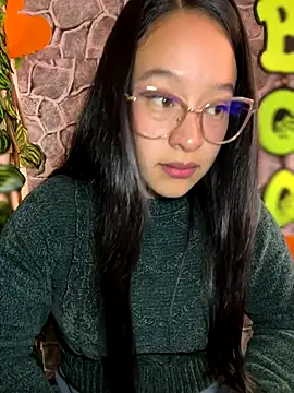 Snapshot of Liulee2 chatting on October 14, 3:47 pm Liulee2 online show from October 14, 3:47 pm