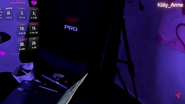 Snapshot of Kitty_Anne chatting on October 7, 5:45 am Kitty Anne online show from October 7, 5:45 am