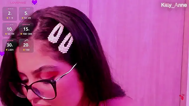 Snapshot of Kitty_Anne chatting on October 9, 6:06 am Kitty Anne online show from October 9, 6:06 am