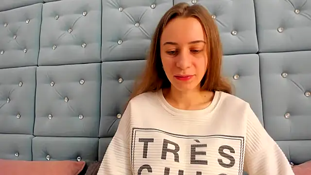 Snapshot of alisaakiss chatting on October 1, 6:40 am alisaakiss online show from October 1, 6:40 am