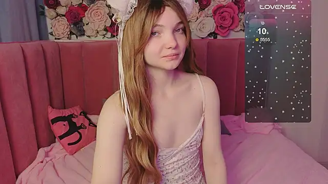 Snapshot of AnimeAlica18 chatting on October 29, 2:27 am AnimeAlica18 online show from October 29, 2:27 am