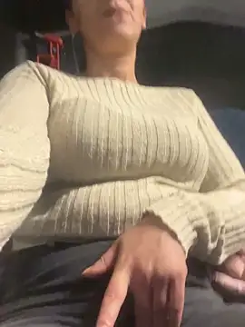 Snapshot of eli5566 chatting on October 13, 8:00 pm eli5566 online show from October 13, 8:00 pm