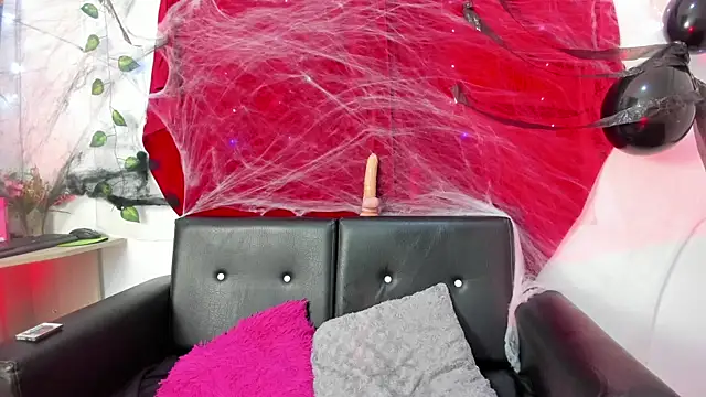 Snapshot of Mishell_Bons chatting on October 30, 6:53 pm Mishell Bons online show from October 30, 6:53 pm