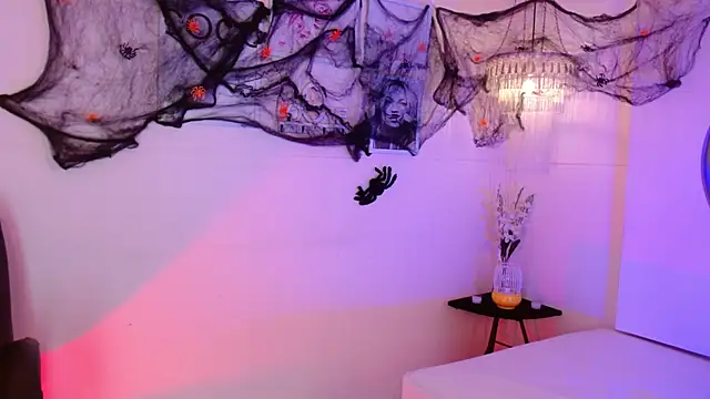 jeroharper online show from October 31, 4:11 pm