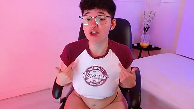 jeroharper online show from October 12, 4:42 pm