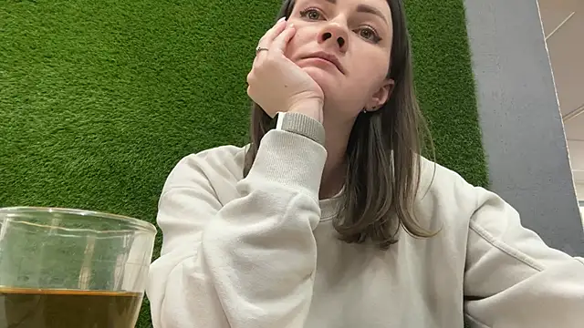 AshlyJoy online show from October 28, 11:05 am