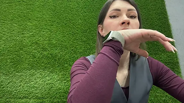 AshlyJoy online show from November 1, 7:45 am