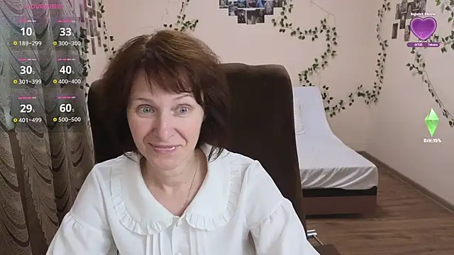 Snapshot of Lia_Tito chatting on October 18, 6:05 am Lia Tito online show from October 18, 6:05 am