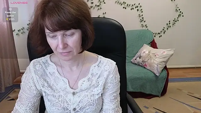 Lia Tito online show from March 27, 6:26 am