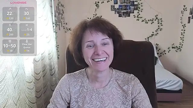 Snapshot of Lia_Tito chatting on October 24, 6:31 am Lia Tito online show from October 24, 6:31 am