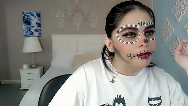 Snapshot of maddissonivanova chatting on October 26, 7:20 pm maddissonivanova online show from October 26, 7:20 pm