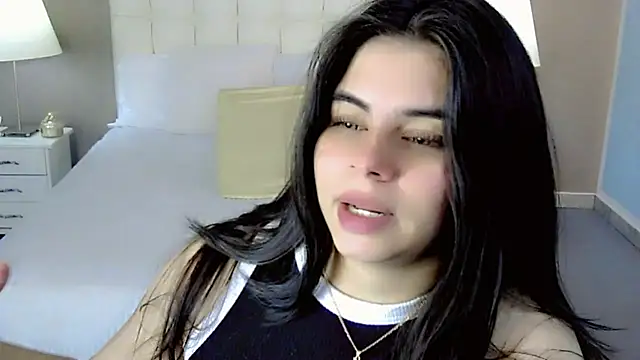 Snapshot of maddissonivanova chatting on October 7, 7:51 pm maddissonivanova online show from October 7, 7:51 pm